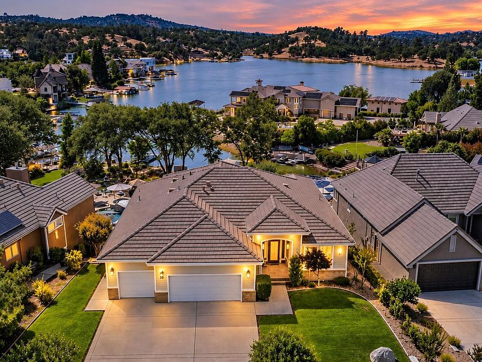 1st image of 25 Waterfront Ct