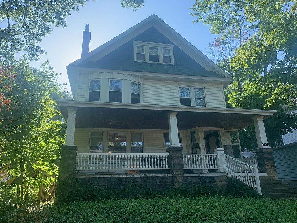 1st image of 2247 Grandview Ave