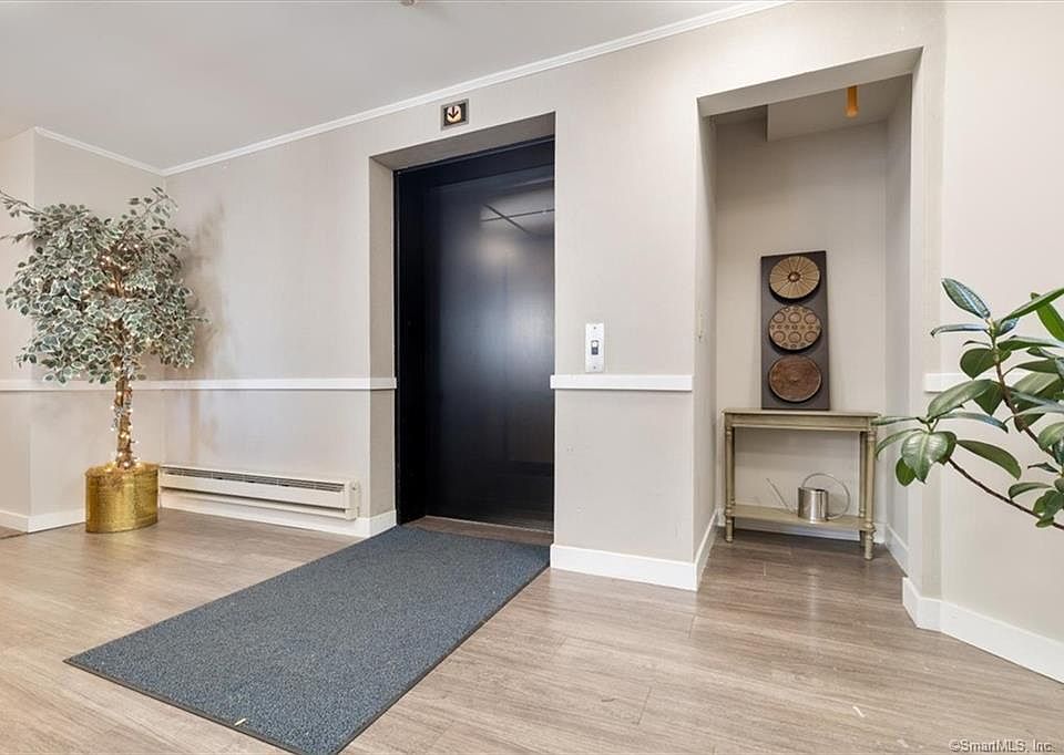 1st image of 115 Harbour Close #115