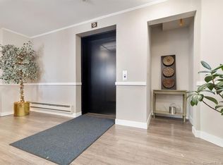 115 Harbour Clos #115, New Haven, CT 06519