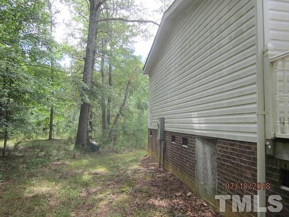 4th image of 1614 Leigh Dr