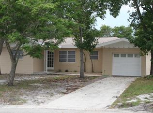 8108 127th St, Seminole, FL 33776