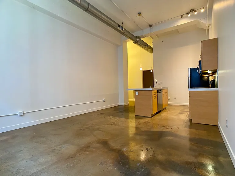 Central Park Lofts — Photo 30