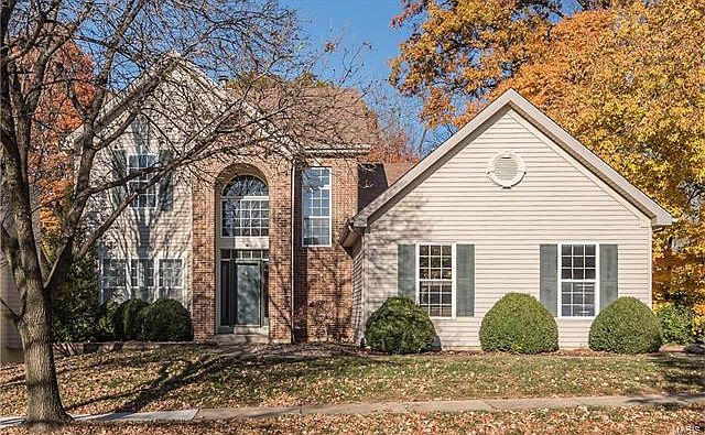 1st image of 877 Wellesley Place Dr