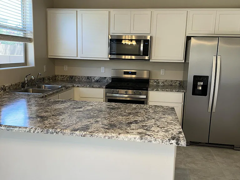 4263 E Columbus Park Pl — Photo 8