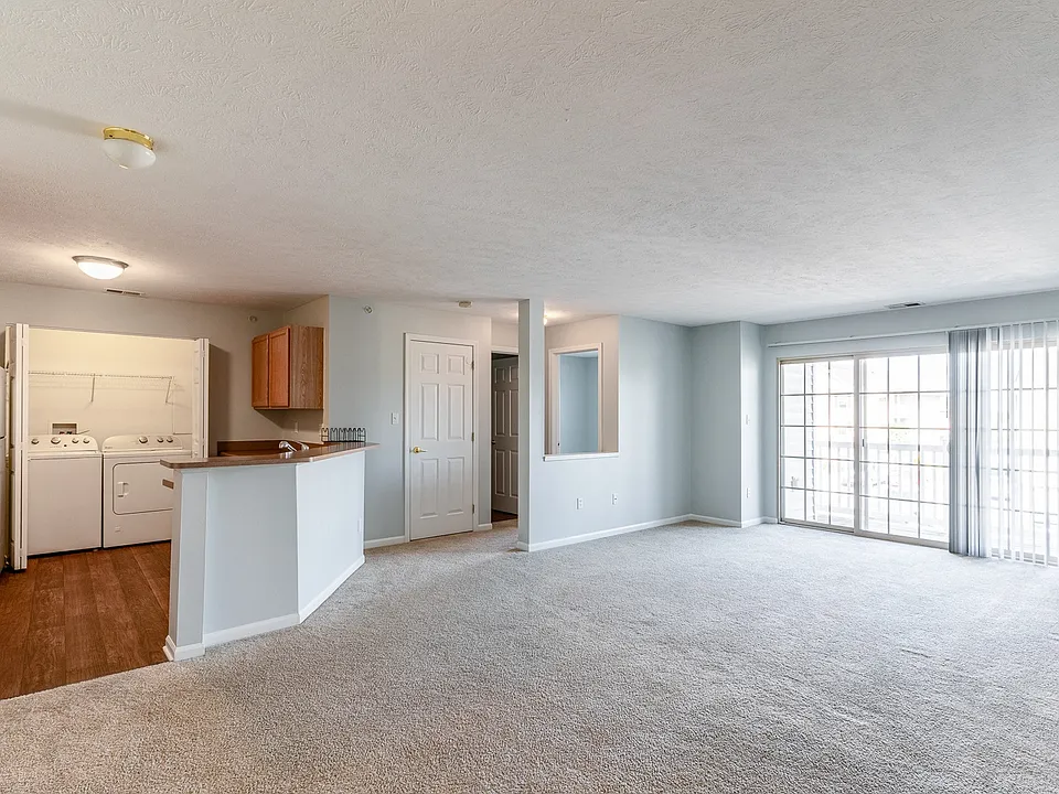 Creekside at Meadowbrook Apartments