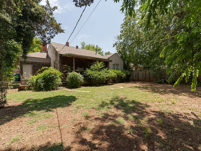 1131 Lombardy Rd — Photo 33
