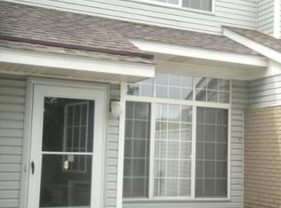 510 Lovell Ave APT 3, Roseville, MN 55113