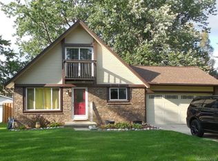 41832 Old Bridge Rd, Canton, MI 48188