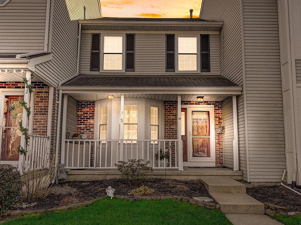 1st image of 3 Wyckwood Ct