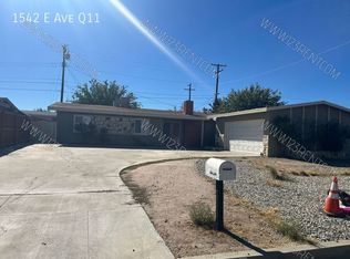 1542 E Avenue Q11, Palmdale, CA 93550