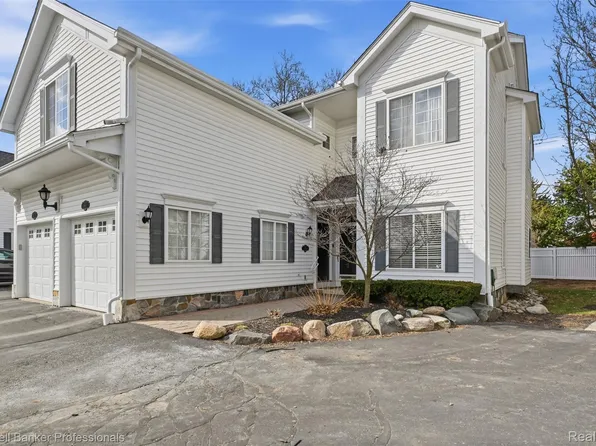 1678 Cassady Place Dr #29, Plymouth, MI 48170
