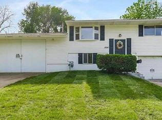 1506 N Geronimo Dr, Independence, MO 64058