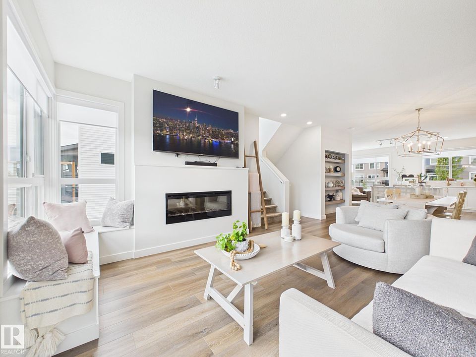 1st image of 100 Jensen Lakes Blvd #32