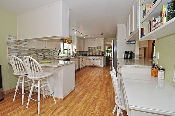 2nd image of 1579 Fontonett Pl