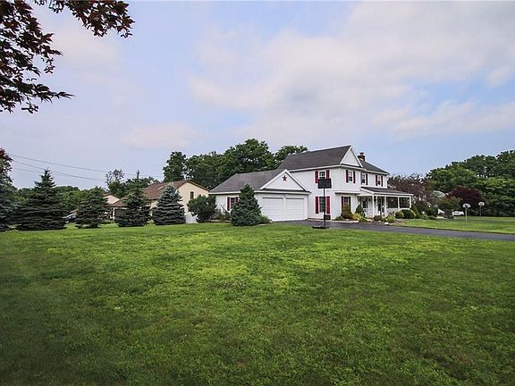 3rd image of 1 Walnut Hill Dr