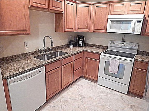 4th image of 3108 Ringwood Mdw #33
