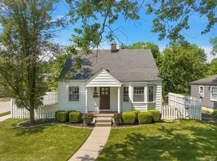 303 Midland Blvd, Royal Oak, MI