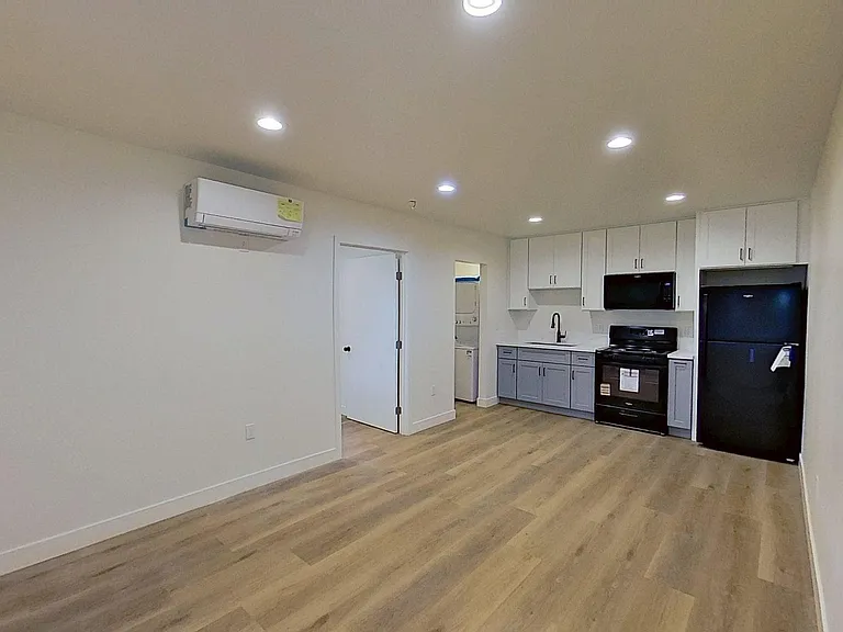 829 N Garfield St — Photo 8