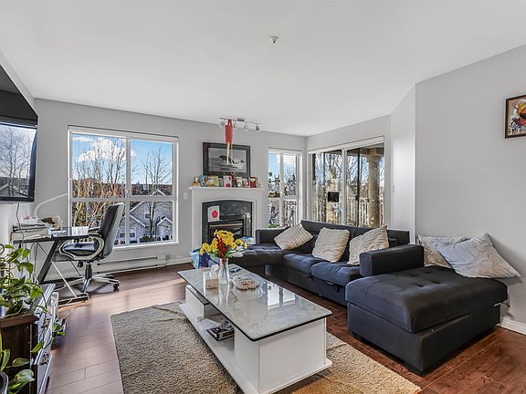 5th image of 13727 74th Ave #406