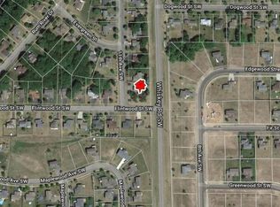 914 11th Ave SW, Isanti, MN 55040