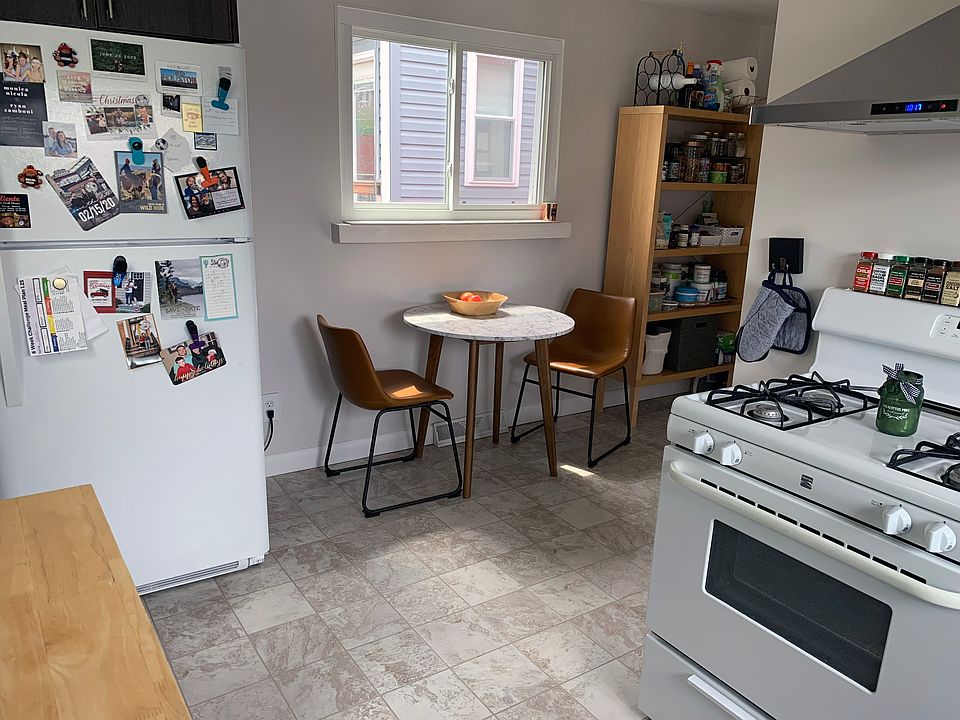 Kitchen (tenant contents)