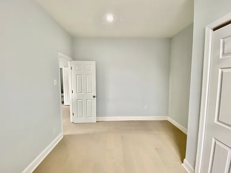 1247 Snyder Ave #2 — Photo 26