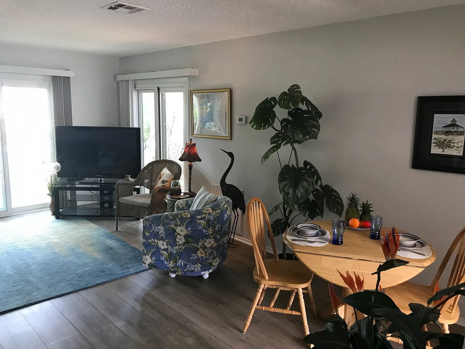 2 bed, 813 sqft, $1,575 — Photo 4