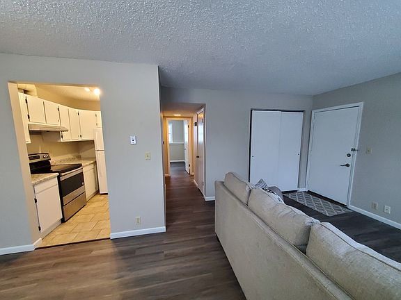 4th image of 108 Balboa Ave #17611270