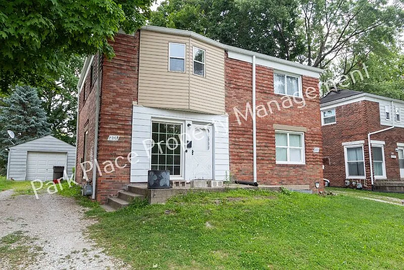201 S Emerson Ave photo 1