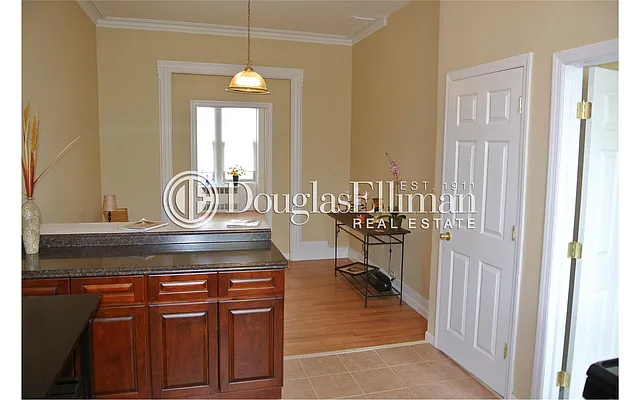 Rented by Douglas Elliman | media 19