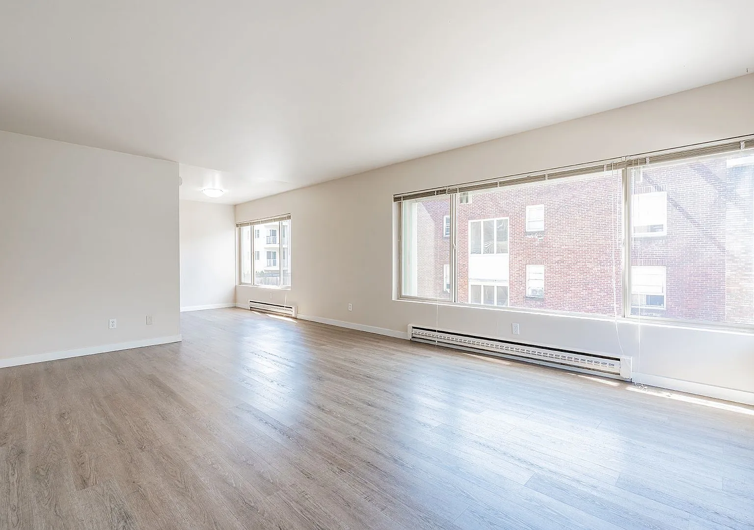 Camelot Apartments — Photo 3