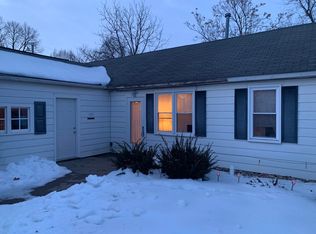 703 Woodlawn Ave, Muscatine, IA 52761