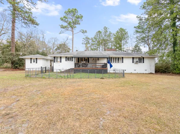 22 Flowers St, Yemassee, SC 29945