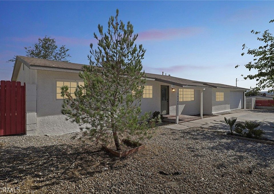 1st image of 16280 Lorene Dr