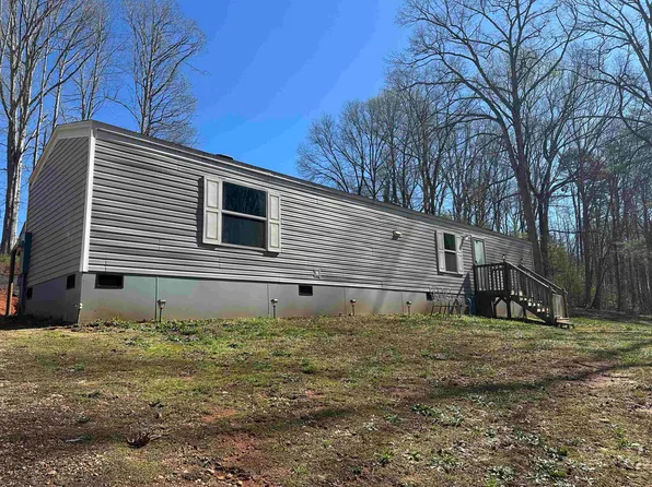 215 Jordan Dr, Travelers Rest, SC 29690