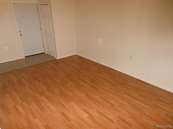 4th image of 21259 Midway Ave