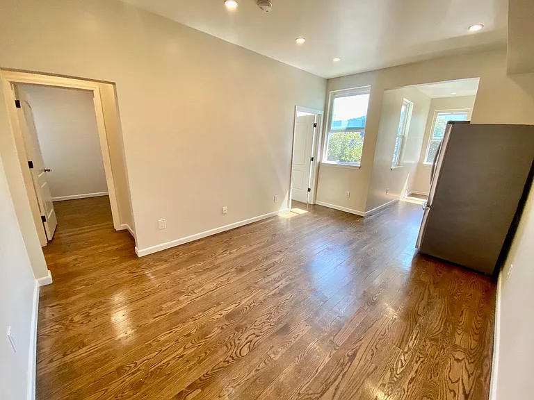 1755 Fulton St — Photo 17