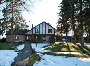 43 Eagle Rock Dr, Rochester, NY 14609