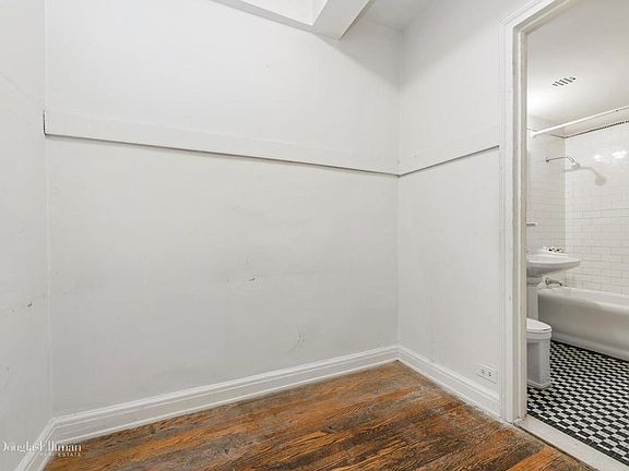5th image of 101 7th Ave #12D
