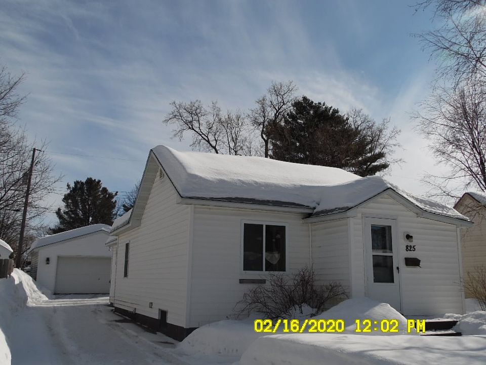 1st image of 825 S 11th Ave