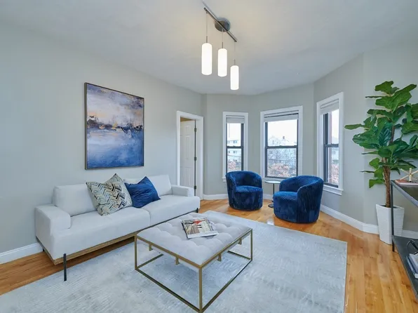 16 Cross St E #2, Somerville, MA 02145