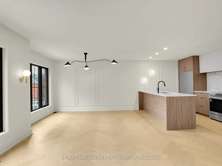 13 Ella St #3 — Photo 5