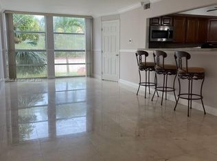 2001 Atlantic Shores Blvd APT 202, Hallandale, FL 33009