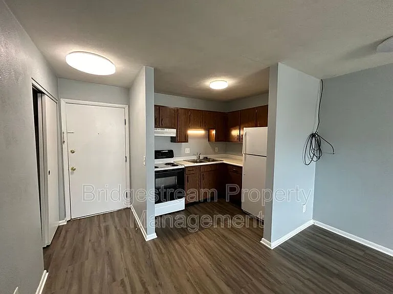 124 Chestnut St #203 — Photo 3