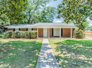 119 Autumnwood Dr E, Saraland, AL 36571
