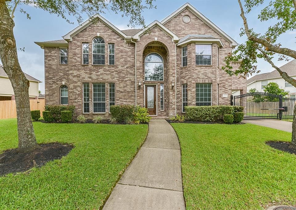 1st image of 21119 Breezy Shore Ln