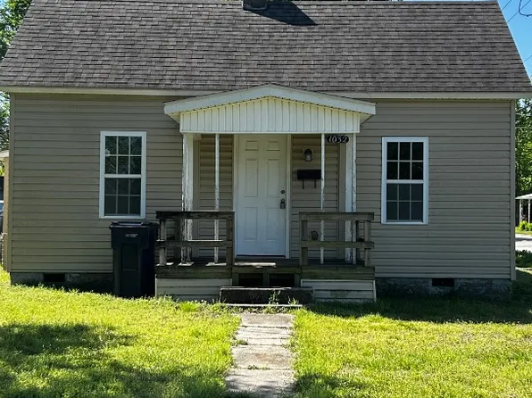 1032 W Nelson St, Webb City, MO 64870