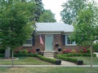 1609 Torry St, Birmingham, MI 48009