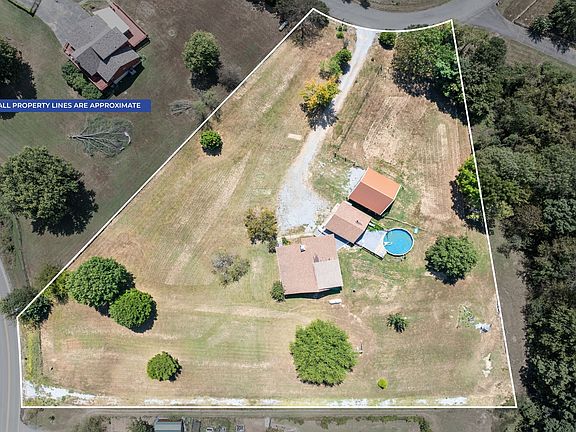 2nd image of 110 Jerry Smith Rd